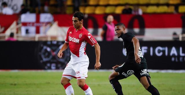 虽然范尼在 虽然范尼在