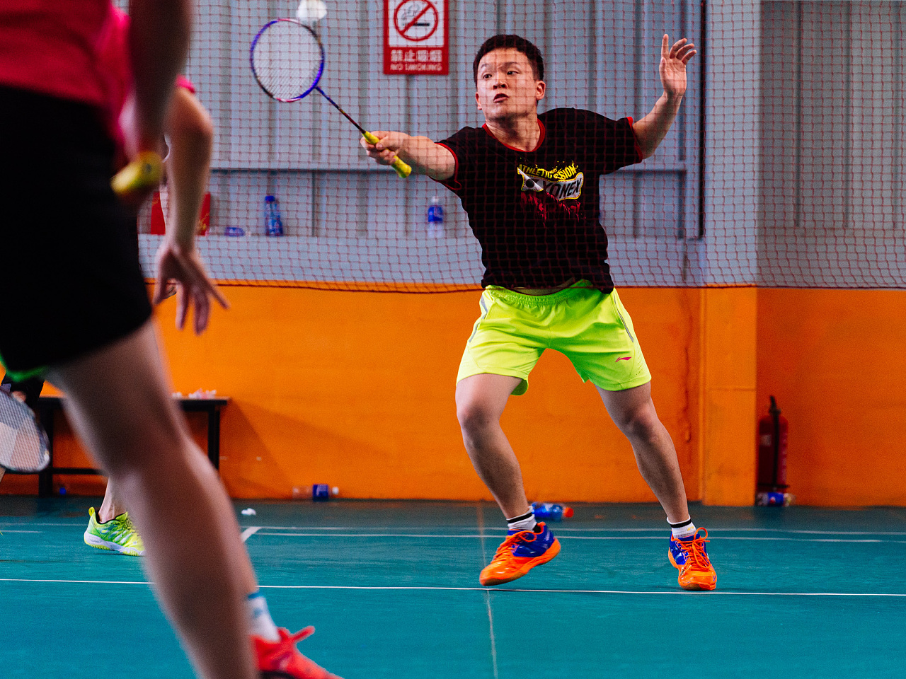 西蒙斯完成 西蒙斯完成