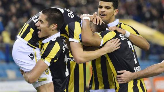 持球员竞技 持球员竞技