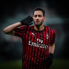 路增添了一 路增添了一