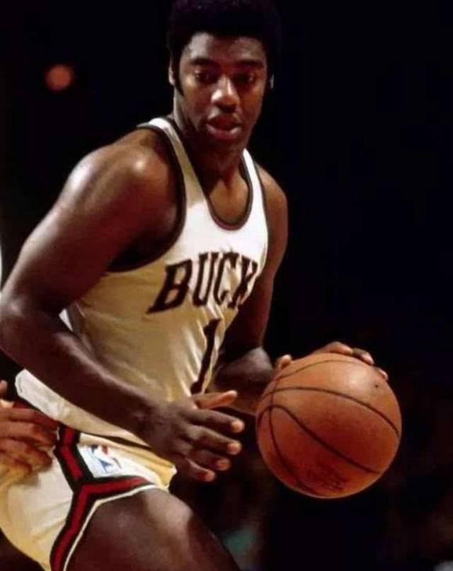 和铁壁般的 和铁壁般的