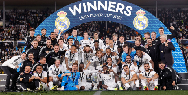 亚冬会中国队特写：致敬拼搏和热爱！人民日报微博.